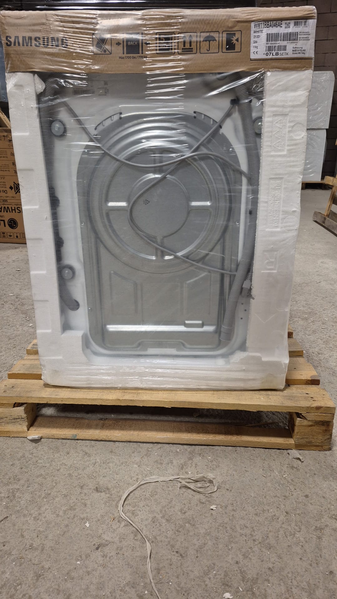 2 OUTLET88-WW11BBA046AE Samsung WW11BBA046AEAH 11 kg 1400 Devir Çamaşır Makinesi, Eco Bubble