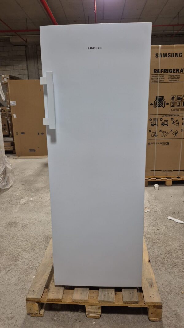 WhatsApp Image 2026-02-26 at 11.35.32 OUTLET94-RZ20DG3001WWTR Samsung RZ20DG3001WWTR 160Lt Tek Kapılı Derin Dondurucu