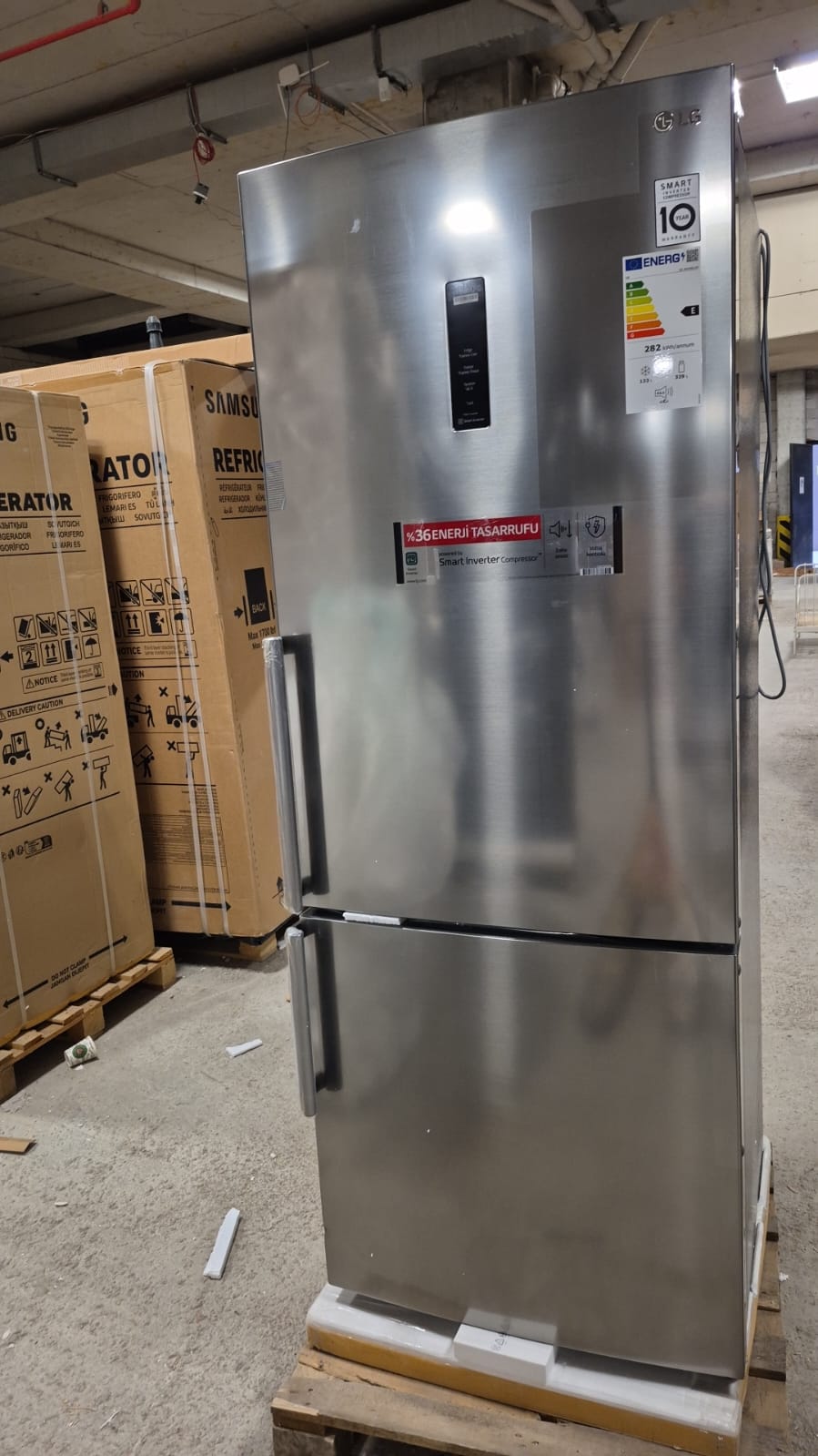 OUTLET101-GC-B569BLCM   LG GC-B569BLCM.APZPLTK E Enerji Sınıfı 462L No-Frost Buzdolabı