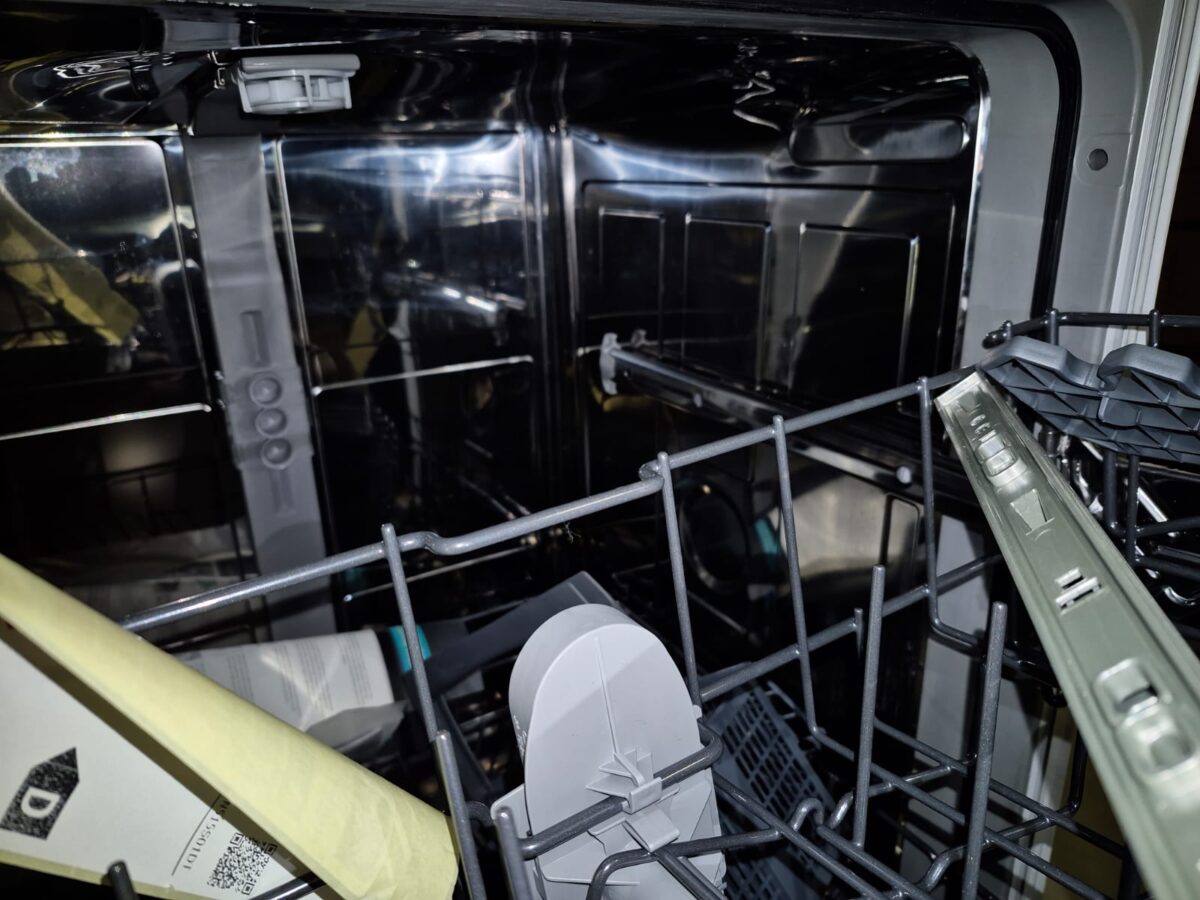 WhatsApp Image 2026-02-26 at 13.33.19D OUTLET104-SN515S00DT Siemens SN515S01DT IQ100 D Sınıfı 5 Programlı Bulaşık Makinesi