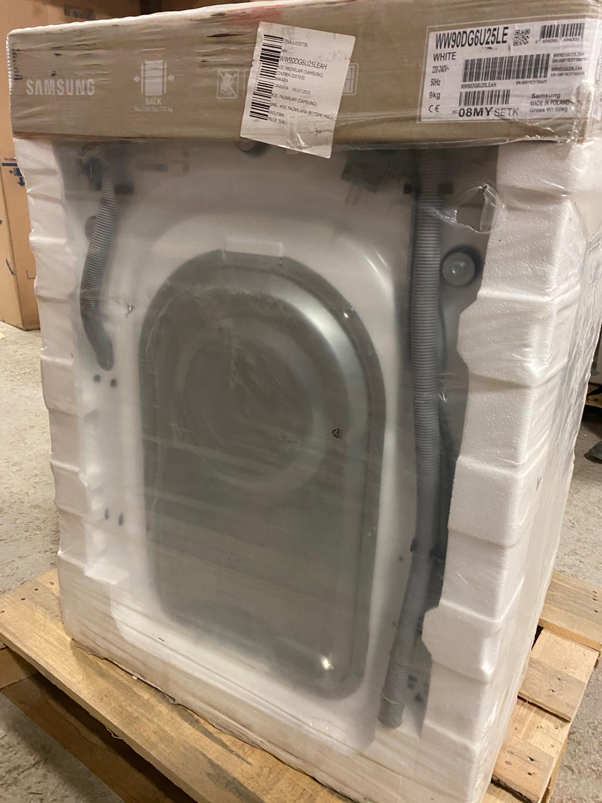 OUTLET107-WW90DG6U25LE  Samsung WW90DG6U25LEAH A Enerji Sınıfı 9 kg 1400 Devir Beyaz Çamaşır Makinesi