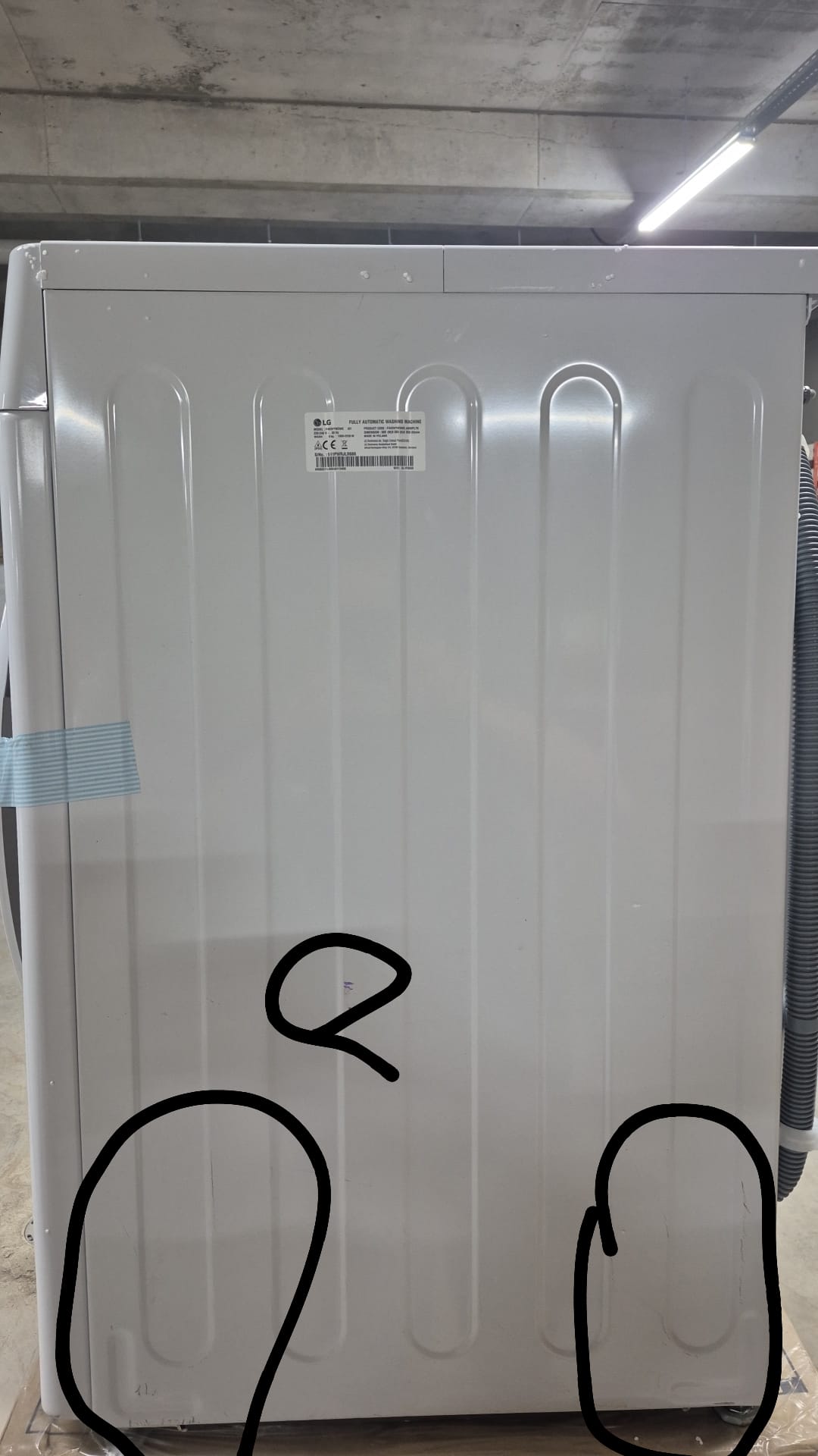 OUTLET113-F4V3VYW3WE LG F4V3VYW3WE 9 kg Yıkama Kapasitesine Sahip 1400 Devir Enerji Sınıfı B Çamaşır Makinesi