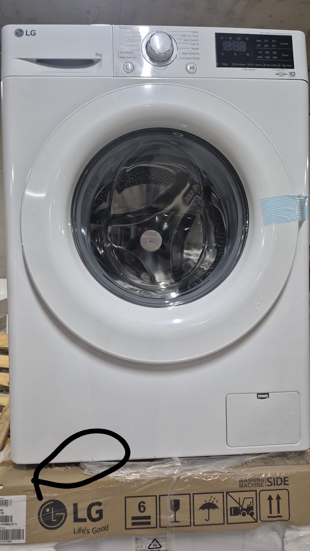 OUTLET113-F4V3VYW3WE LG F4V3VYW3WE 9 kg Yıkama Kapasitesine Sahip 1400 Devir Enerji Sınıfı B Çamaşır Makinesi