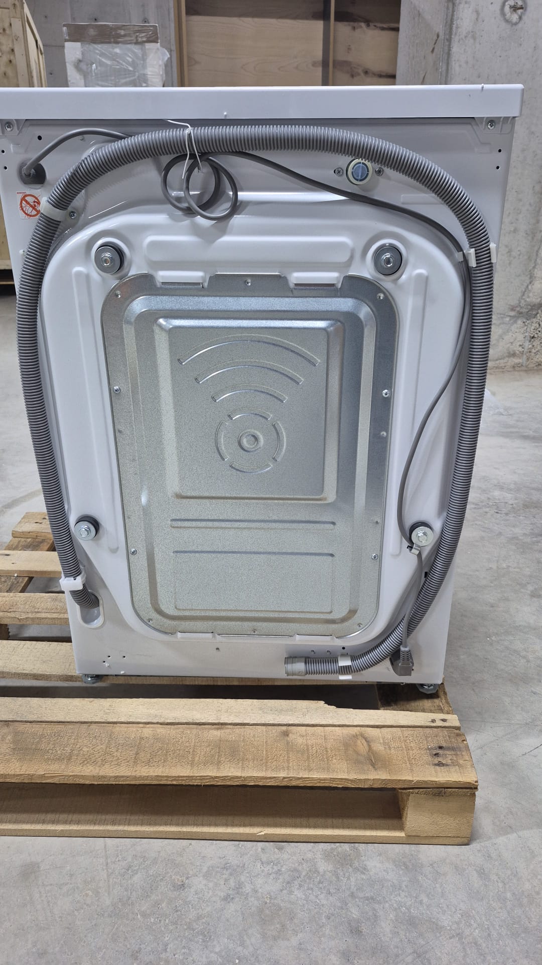 WhatsApp Image 2026-04-16 at 11.01.20 OUTLET116-F4Y7EYWYW LG F4Y7EYWYW A Enerji Sınıfı 11 kg 1400 Devir Çamaşır Makinesi Beyaz