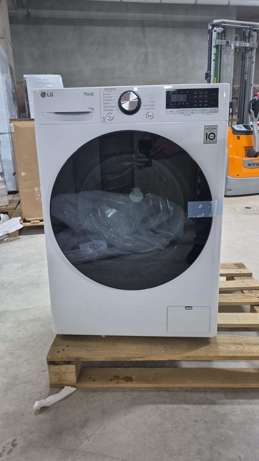 WhatsApp Image 2026-04-16 at 11.01.44 OUTLET116-F4Y7EYWYW LG F4Y7EYWYW A Enerji Sınıfı 11 kg 1400 Devir Çamaşır Makinesi Beyaz