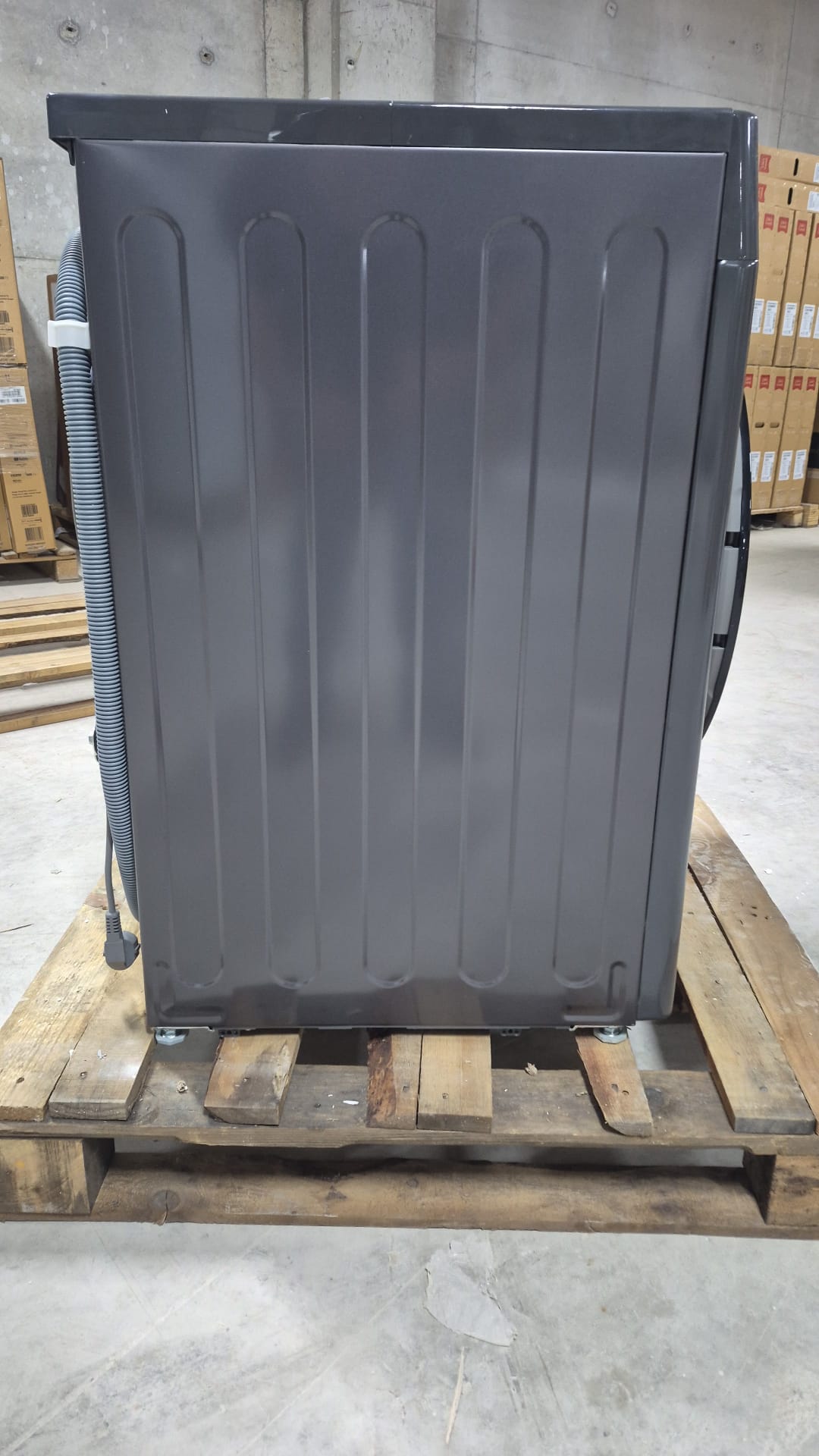 OUTLET125-F4Y5EYWYJ LG F4Y5EYWYJ.AMBPLTK A Enerji Sınıfı 11KG 1400 Devir Çamaşır Makinesi Siyah