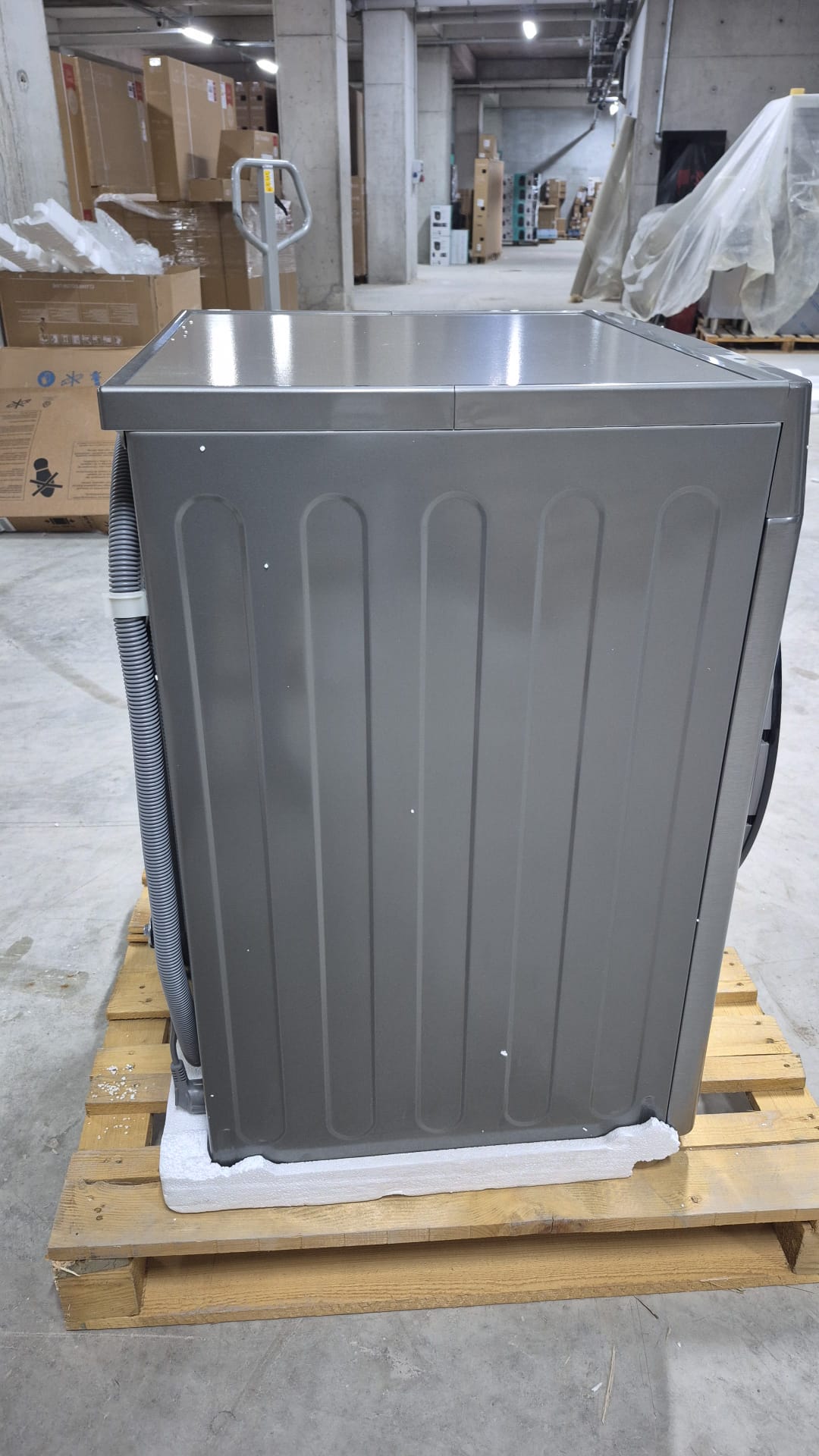 OUTLET126-F4Y7EYWYP LG F4Y7EYWYP 11 kg 1400 Devir Çamaşır Makinesi